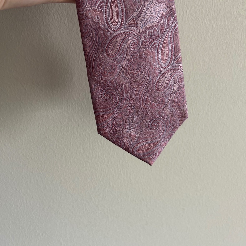 Brooks Brothers 346 Necktie Purple/Pink Paisley Silk - Picture 2 of 3